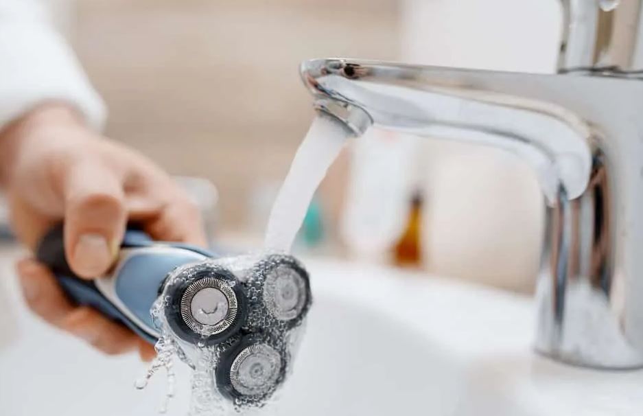 Hoe maak je een scheermesje op