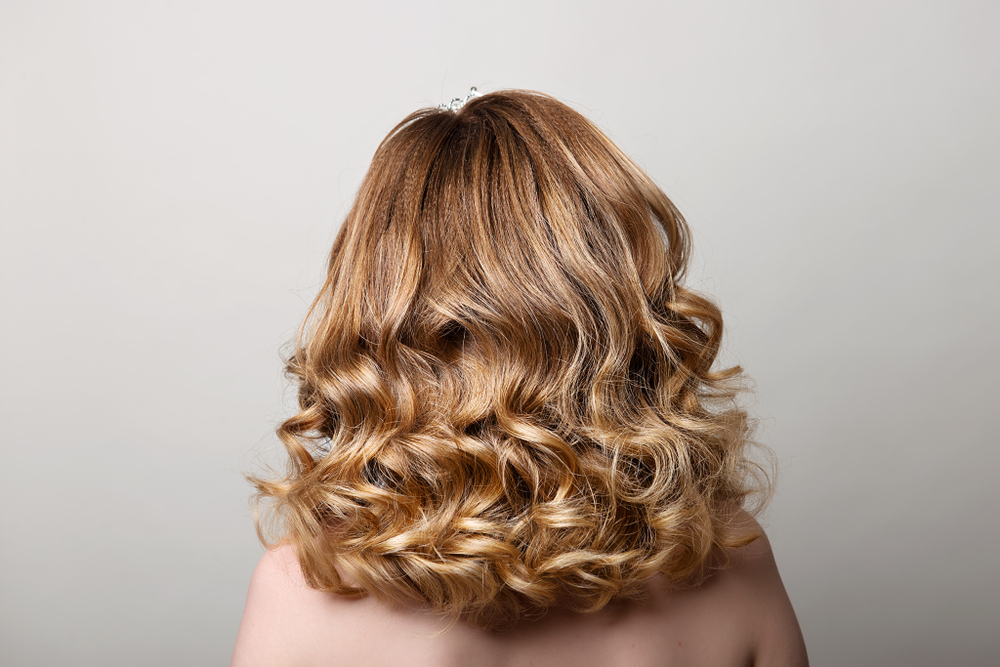 Dimensionale Butterscotch Balayage Gekleurd Haar