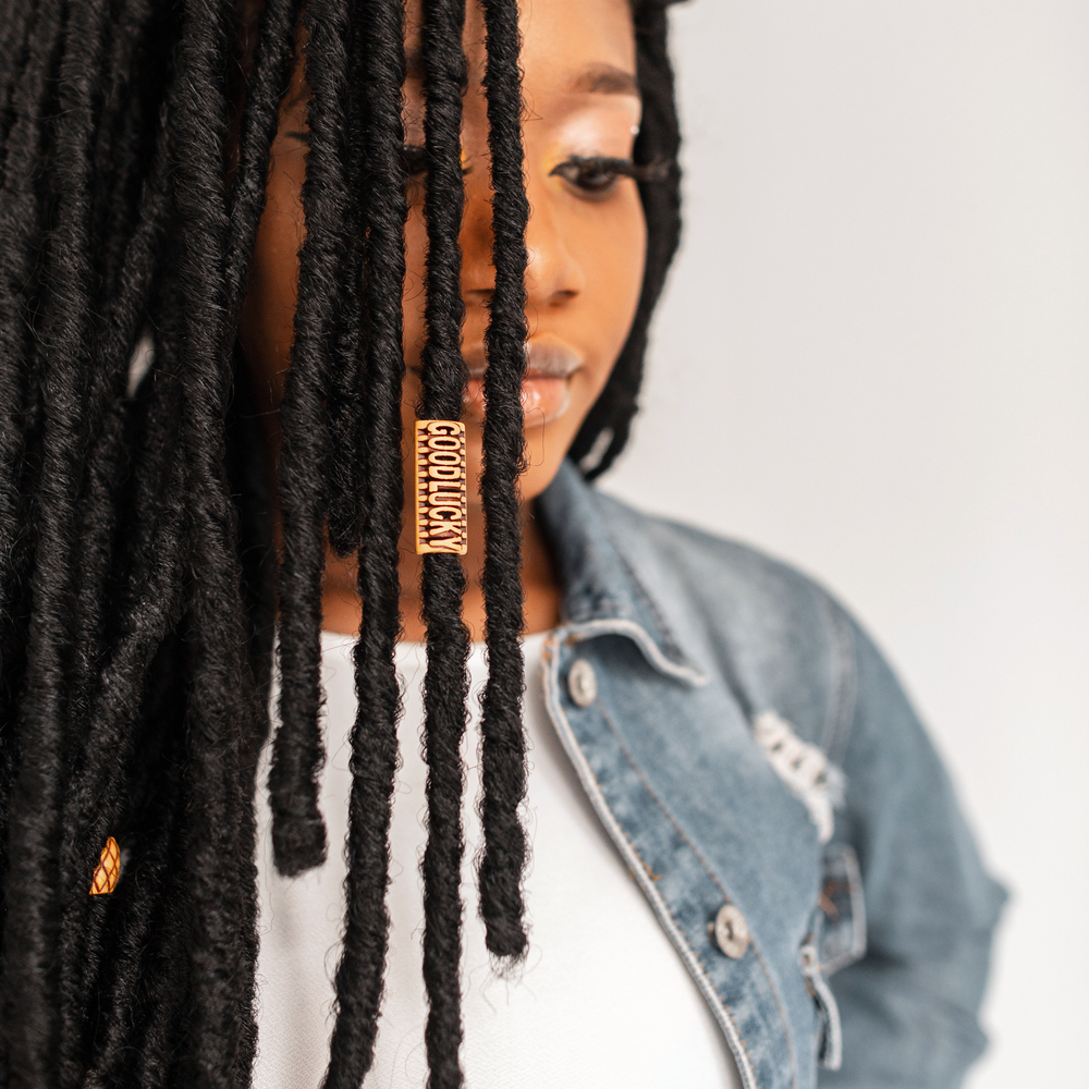 Faux Locs met bedels en accessoires