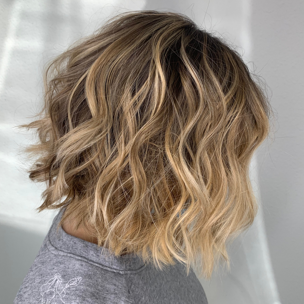 Tarwe Blond Balayage Met Vuile Blonde Laagjes