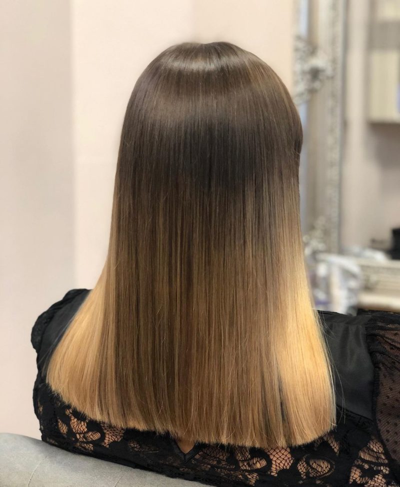 Blonde zijkanten Bruin haar met blonde highlights