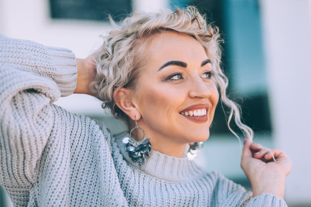 How to Dye Hair Silver at Home