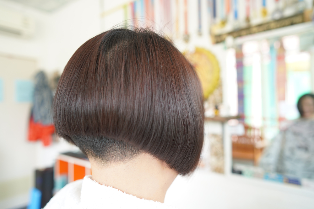 Undercut Tapered Bob, een kenmerkend taps toelopend kapsel voor vrouwen