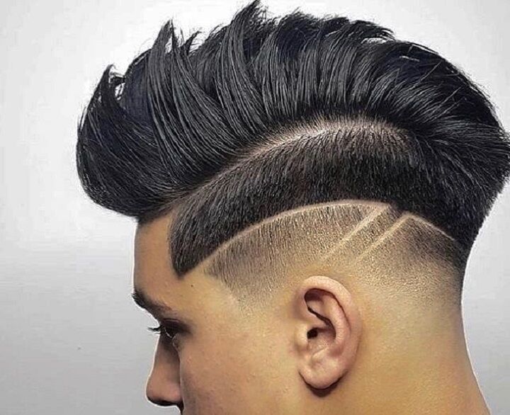 Burst Fade Mohawk met ontwerp