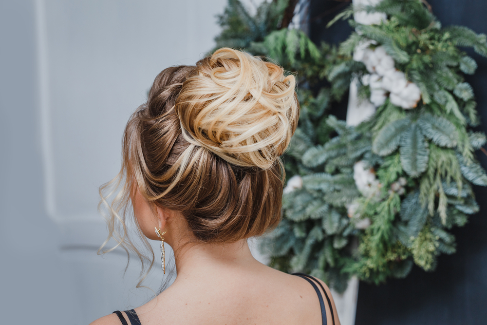 Classic Coiffed Updo, een geweldig kapsel voor moeders van de bruid.