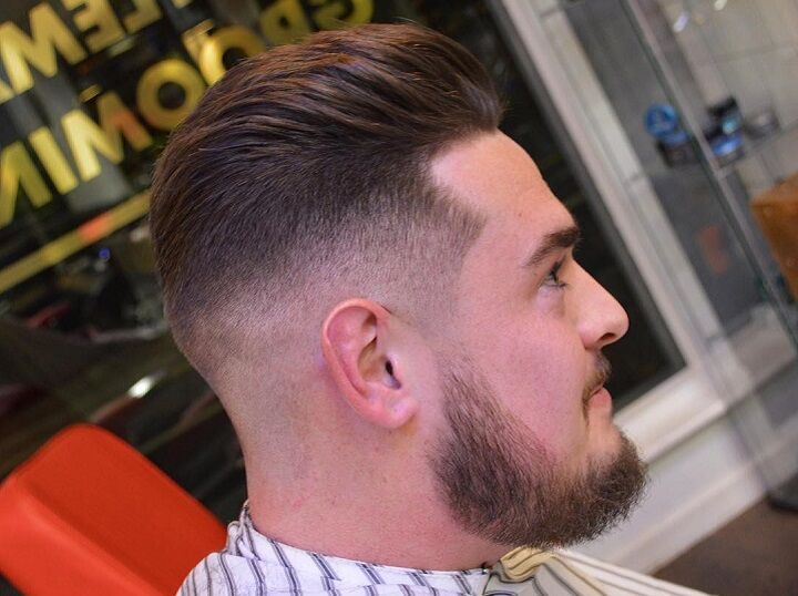 Medium Haar Slick Back