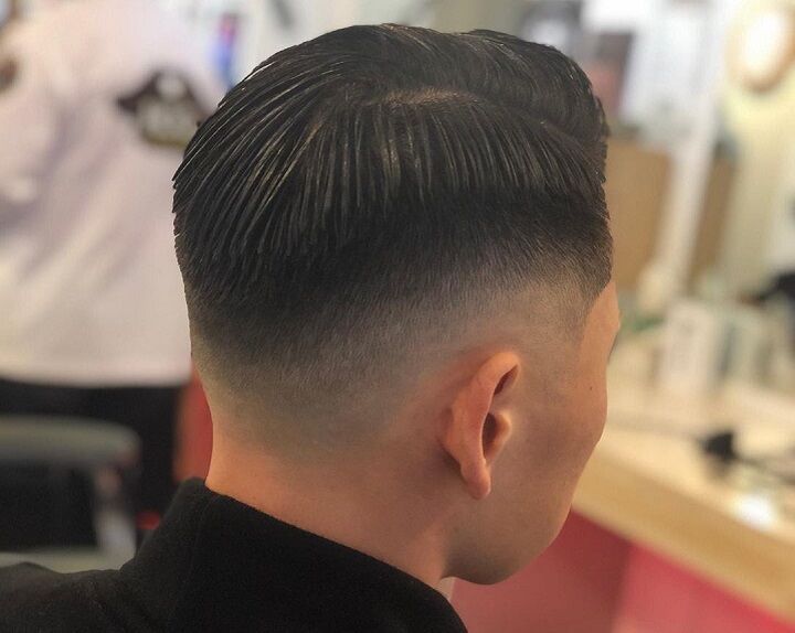 Hard Fade en Kam over