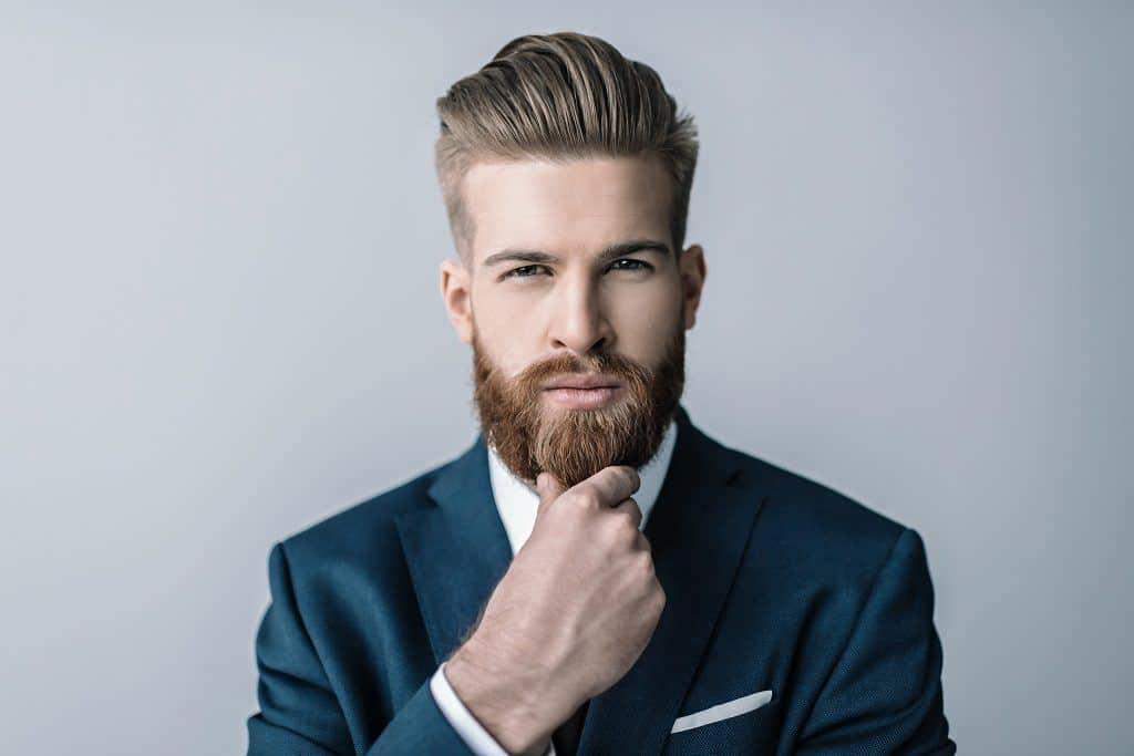 Hoe baard trimmen: 3 geavanceerde en gemakkelijke methoden (gids)