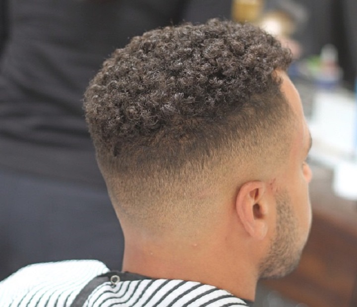 Taper Fade Tight Perm Kapsel 