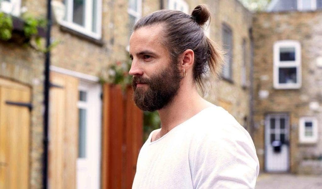 man bun stijl baard