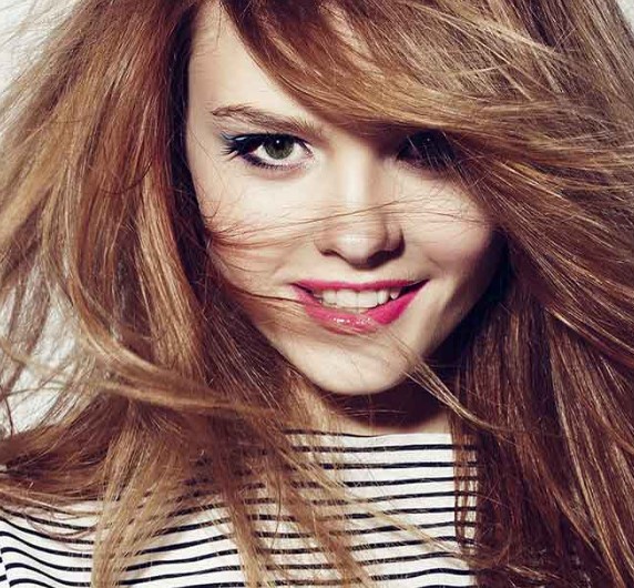 50 Beste lang haar met bangs looks voor vrouwen om te proberen