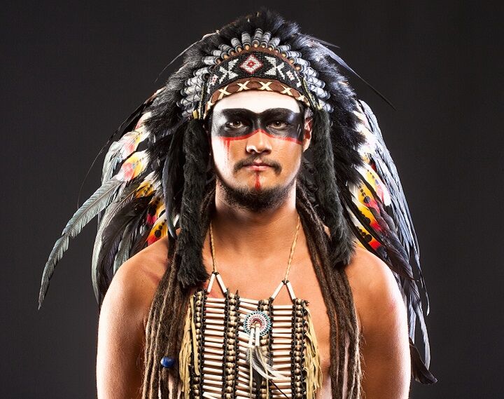 Crow Chief met vlechten Indiaans kapsel